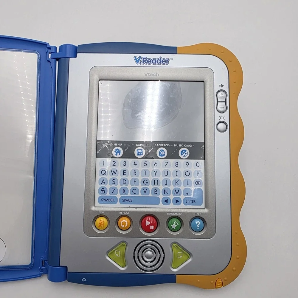 Vtech V.Reader‎ Electronic Reading Learning System With 2 Games READ DESCRIPTION